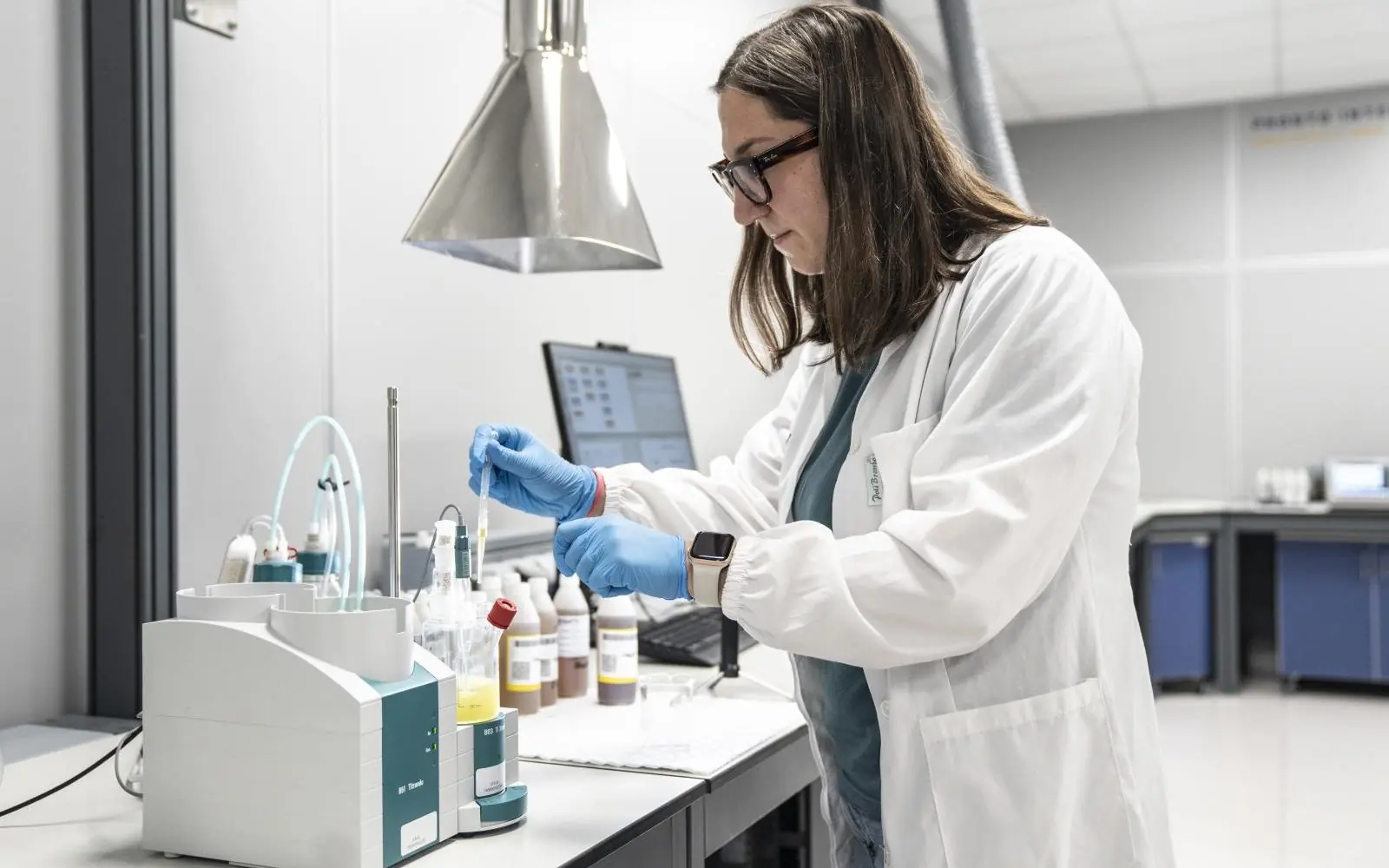 Laboratorio attrezzature di ricerca liquidi fluidi Gatti Filtrazioni Lubrificanti.